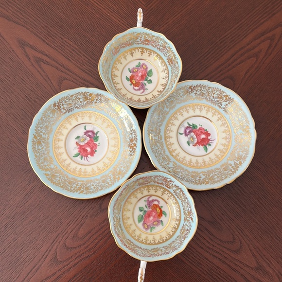 4 pc PARAGON by appointment to HM the Queen and HM Queen Mary 2 Cups and 2 - Picture 5 of 9